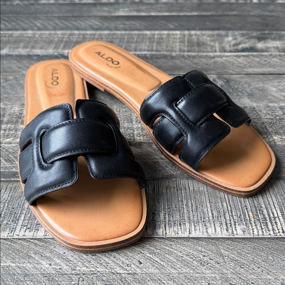 🗣️LAST CALL 🗣️ALDO Elenaa padded flat sandals - Picture 1 of 7